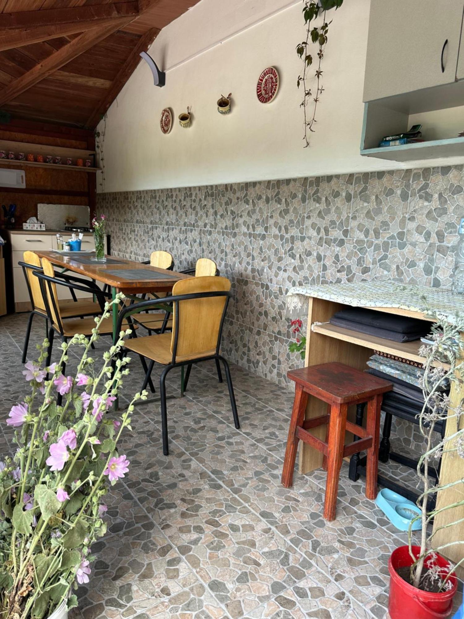 Casa Cu Flori Corbu Hotel Корбу Екстериор снимка